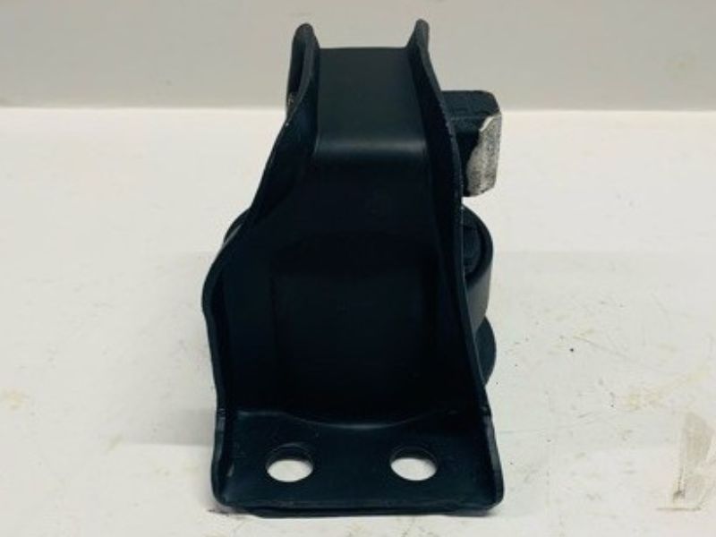 Engine Mount for Nissan Bluebird thumbnail