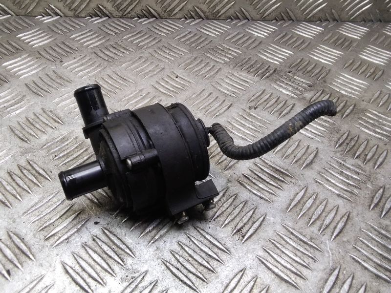 M9R Water Pump for Nissan thumbnail