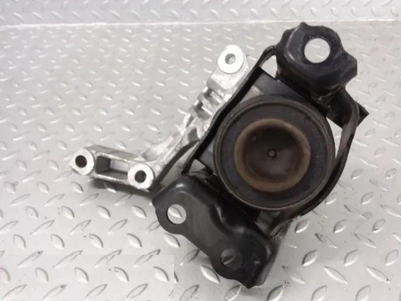 Engine Mount for Nissan March thumbnail